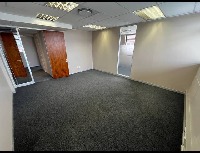 201M² OFFICE TO LET IN CENTURY CITY